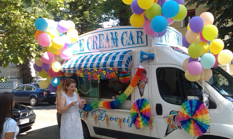 Mașina cu înghețată (2)